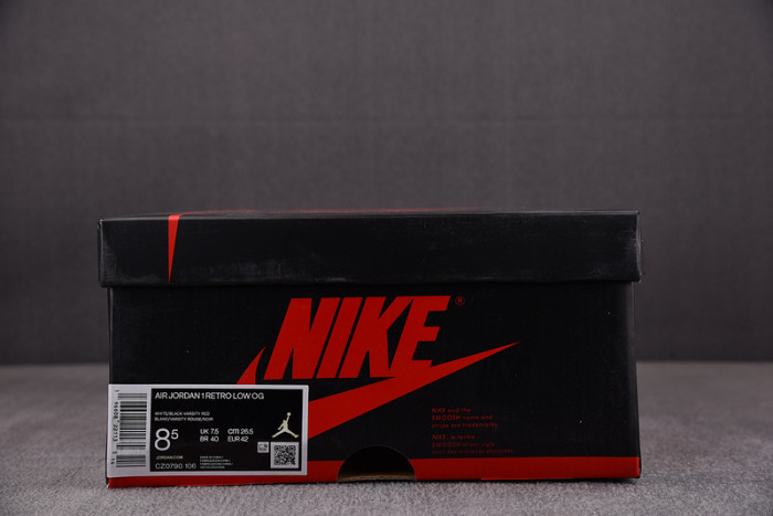 Jordan 1 Retro Low OG Black Toe (2023) CZ0790-106