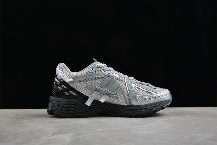 New Balance U1906AAF