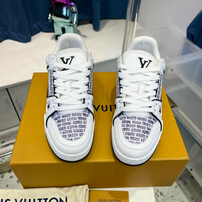 LV SNEAKER LV-000405
