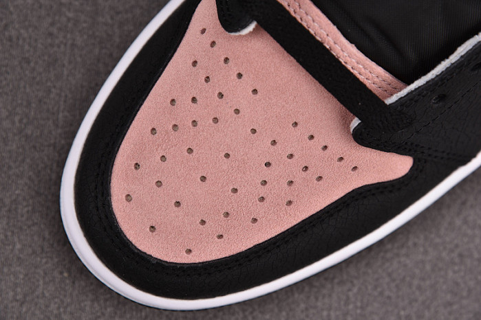 Jordan 1 Low OG Bleached Coral CZ0790-061