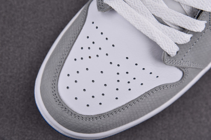 Jordan 1 Low SE True Blue DM1199-140