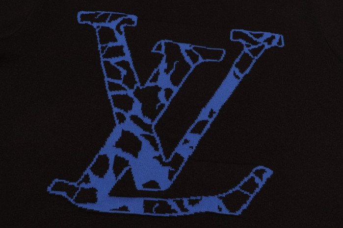 LV CLOTHES V00046