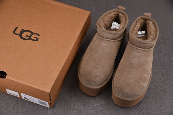 UGG Classic Ultra Mini Platform Boot