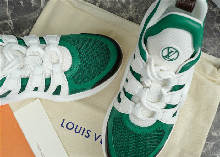 LV SNEAKER LV-000297