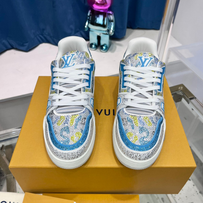 LV SNEAKER LV-000397