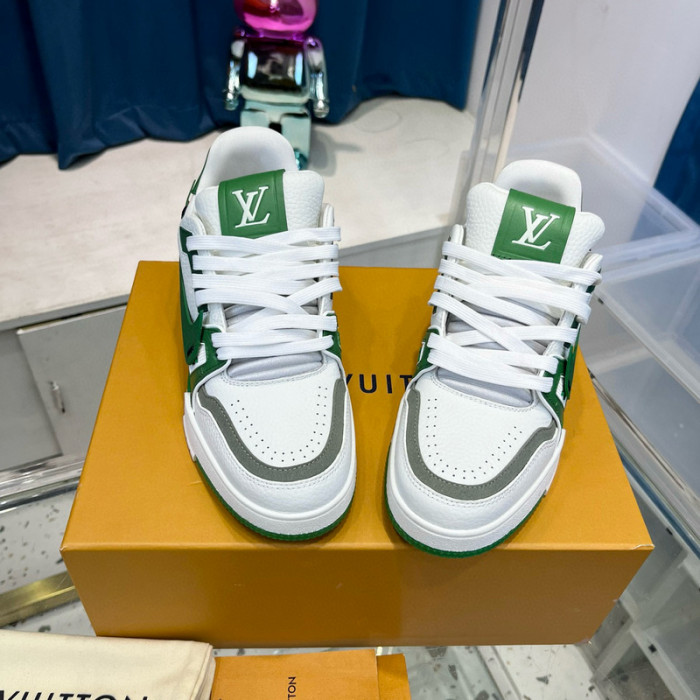 LV SNEAKER LV-000486