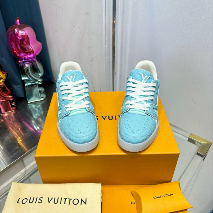 LV SNEAKER LV-000518