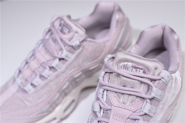 NIKE womens AIR MAX 95 DELUXE “PARTICLE ROSE” Particle Rose AA1103-600