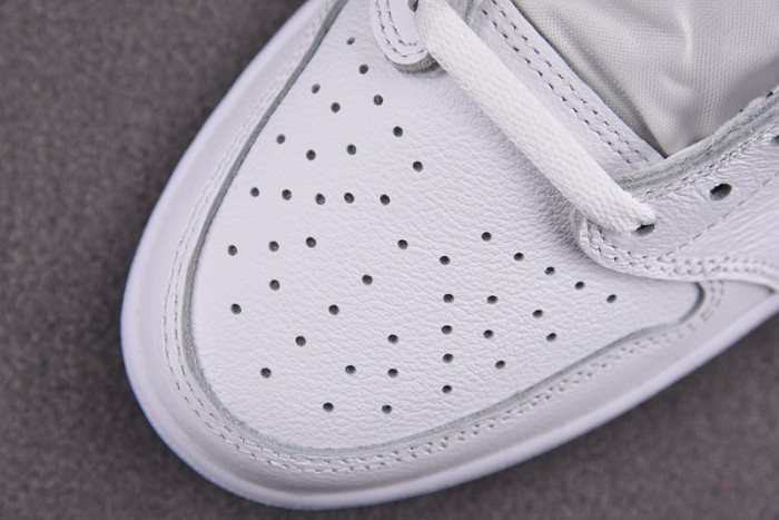 Jordan 1 Retro Low Metallic Blue 705329-106