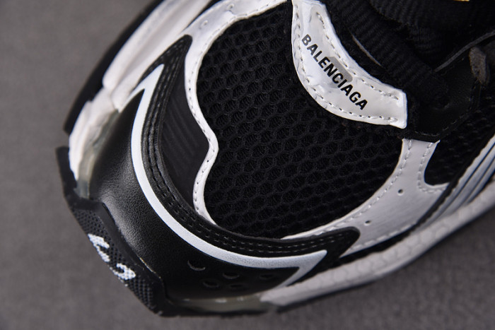 RUNNER SNEAKER RS016