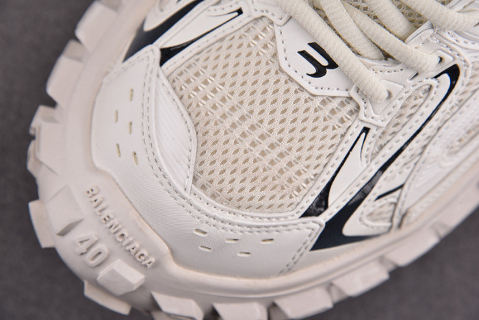 DEFENDER SNEAKER DS019