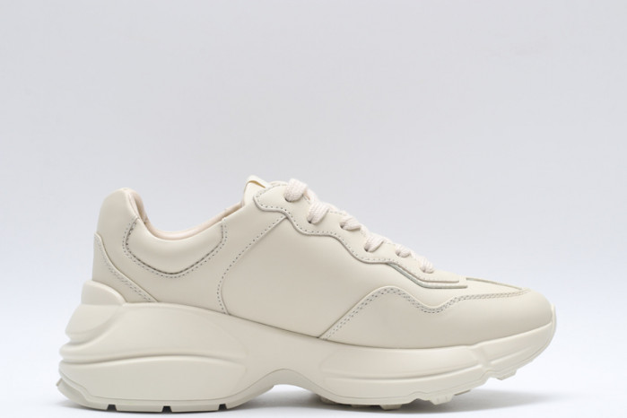 G*u*i* trainer sneaker125