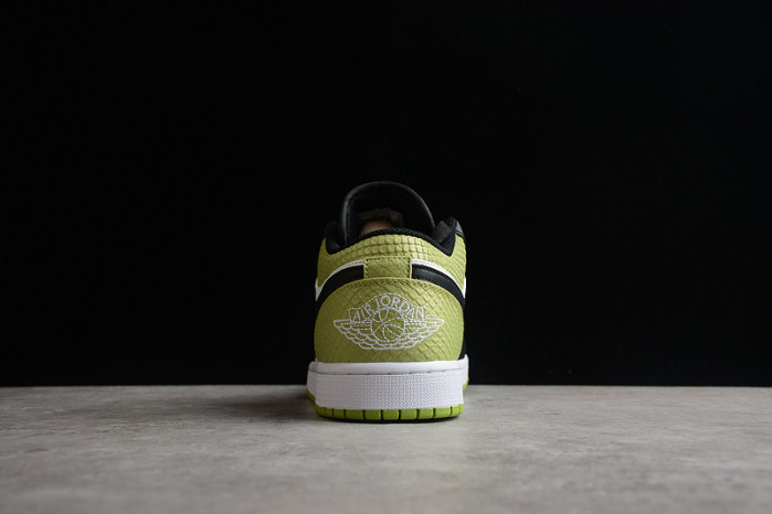AIR JORDAN 1 LOW "VIVID GREEN SNAKESKIN