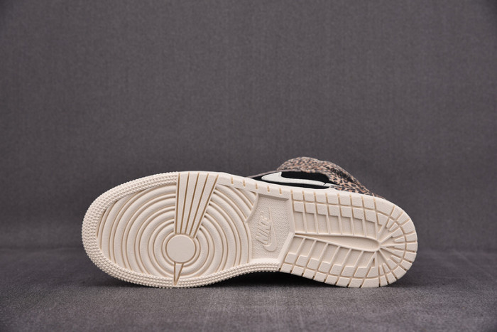 Air Jordan 1 Mid SE GS 