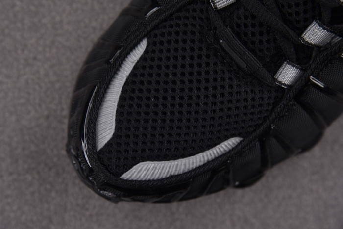 NIKE Neymar Jr. x Shox TL 