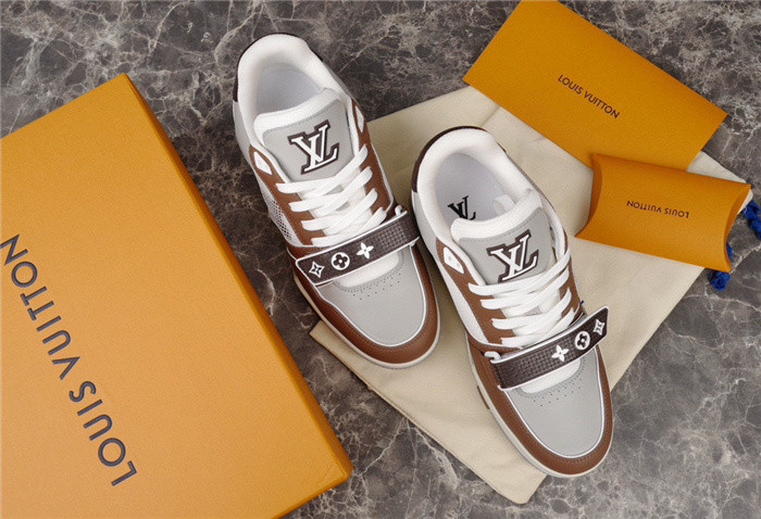 LV SNEAKER LV-000148