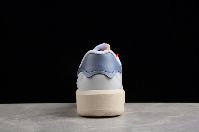 NEW BALANCE SNEAKER 009