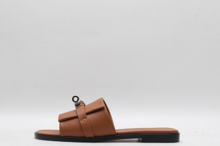 Herme* Sandal52