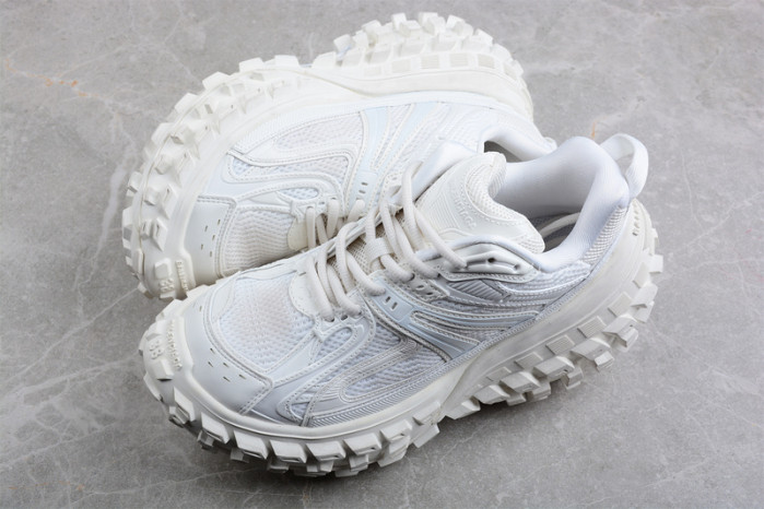 DEFENDER SNEAKER DS028