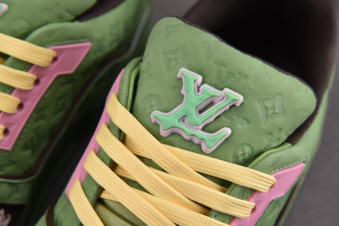 LV TRAINER SNEAKER LV-000592