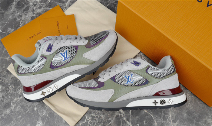 LV SNEAKER LV-000220