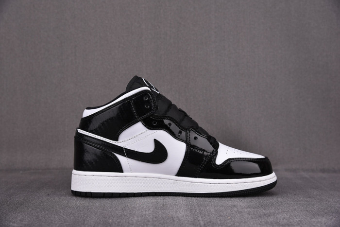 Air Jordan 1 Mid SE GS 