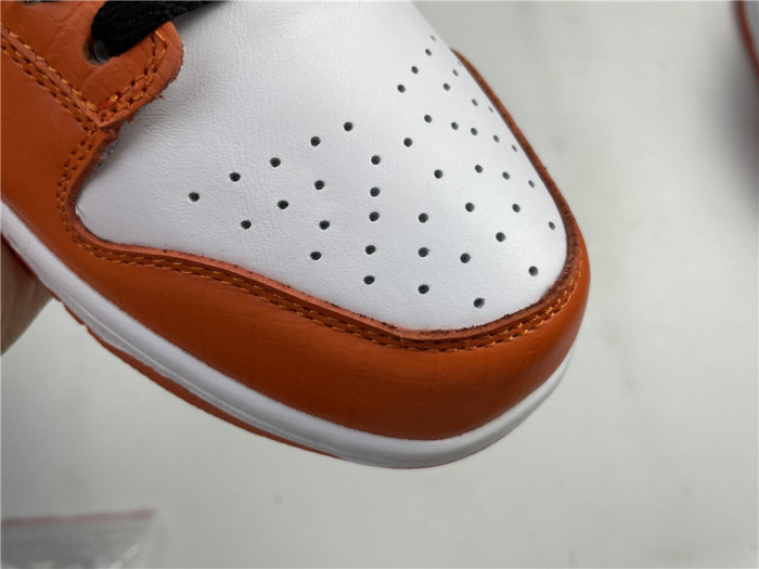 nike sb dunk low S*p*e x nike orange dh3228-181