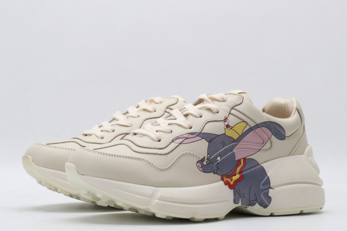 G*u*i* trainer sneaker11