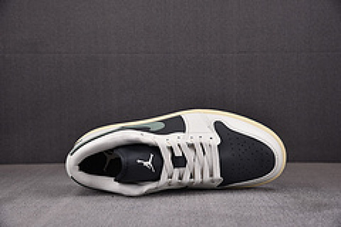 Jordan 1 Low Jade Smoke (Women